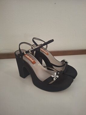Vintage Y2K Unlisted Black Platform Sandals with Crystal Butterfly